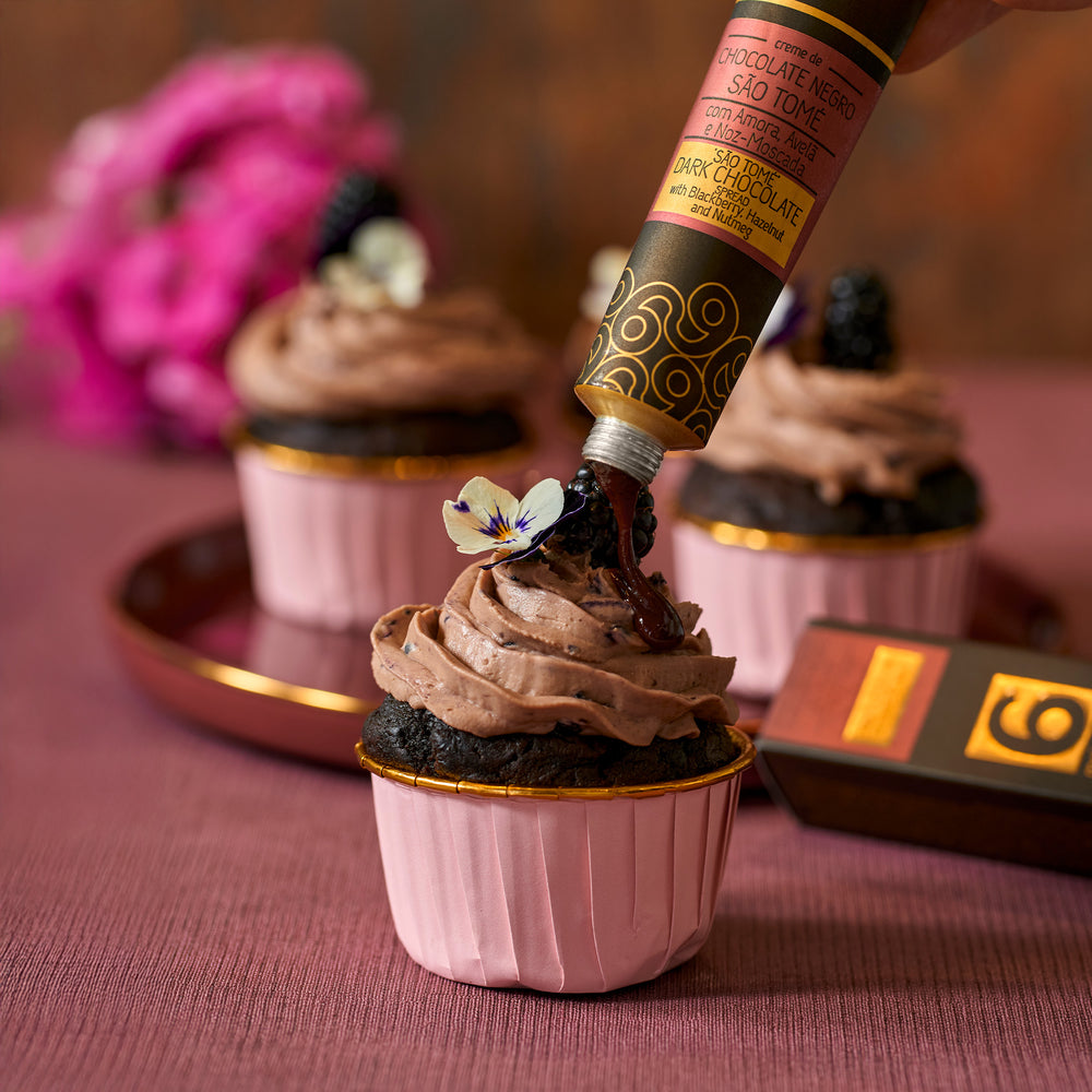 
                  
                    Luxury Gourmet Hamper no.4
                  
                