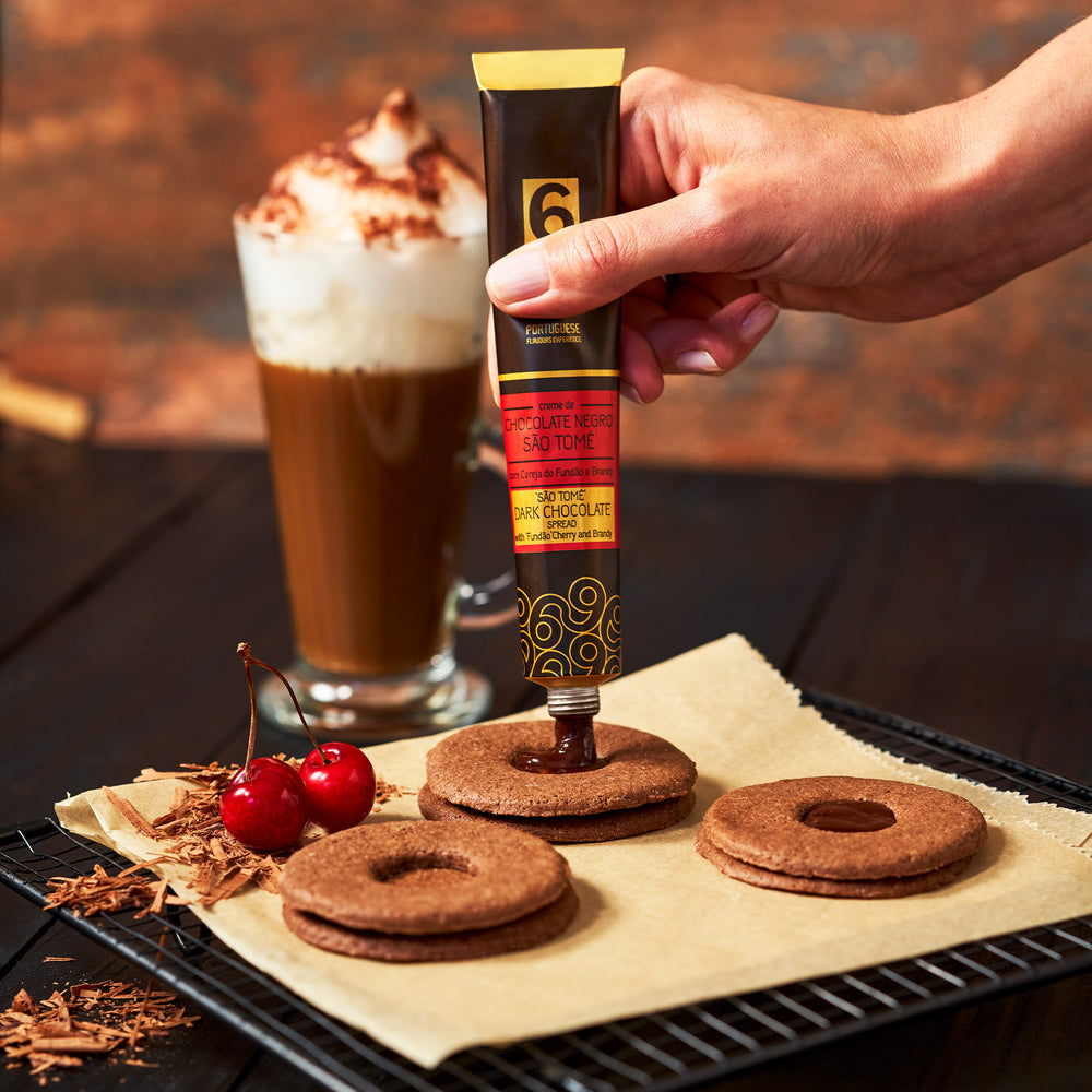 
                  
                    PACK 3 Chocolate Spreads - Heart of Viana - Gift from Portugal
                  
                