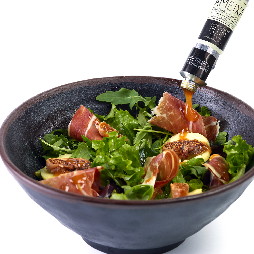 
                  
                    salada de presunto com figo seco e molho de ameixa rainha cláudia com tomilho-limão meia.dúzia®
                  
                