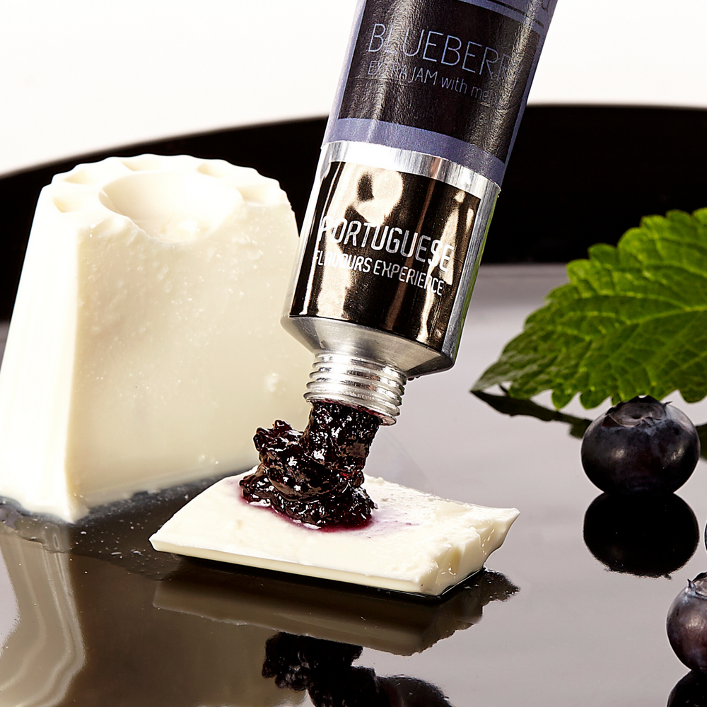 
                  
                    Experience Box No. 4 – Jam + Tea + Crackers | Christmas Edition
                  
                