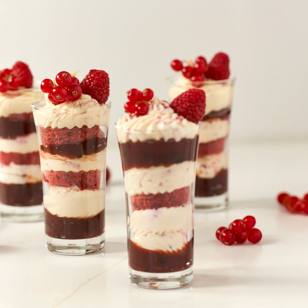 
                  
                     Experience Box: Aromatic Tea + Artisanal Jam + Crackers
                  
                