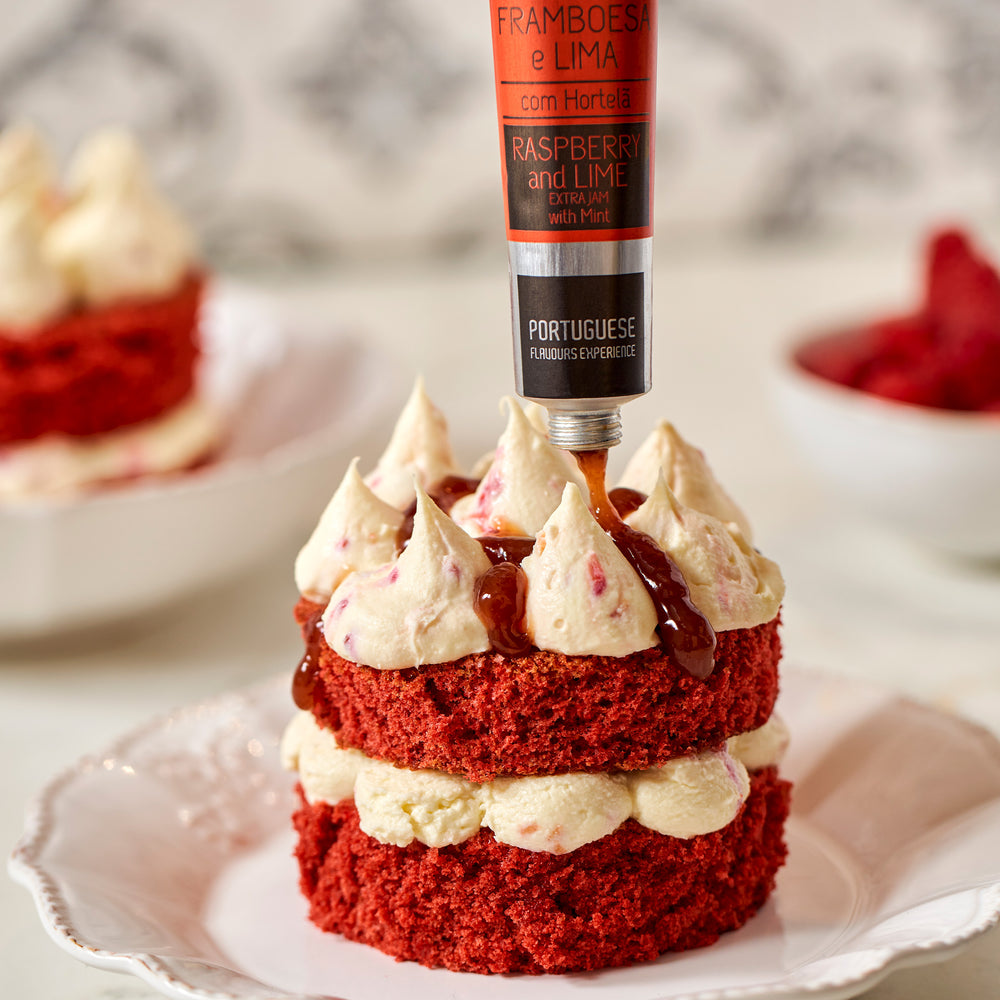 
                  
                    Experience Box No. 11 – Jam + Chocolate + Crackers | Christmas Edition
                  
                