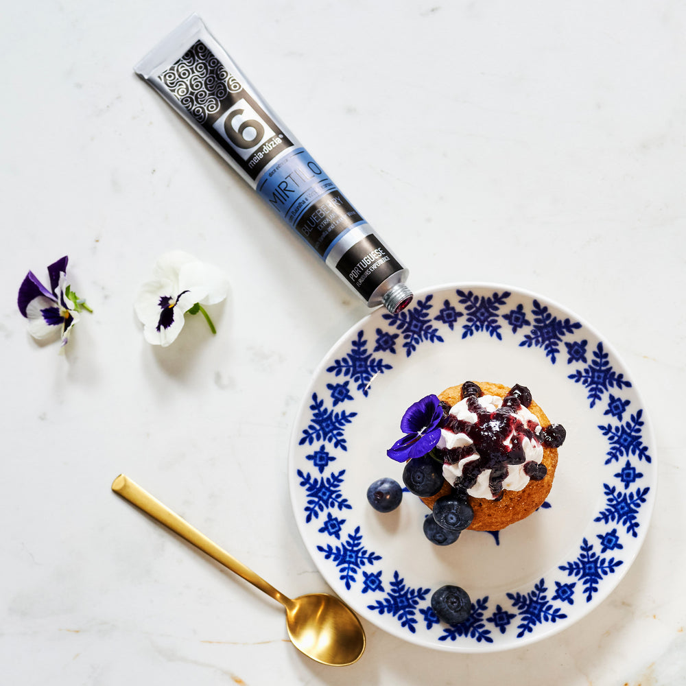 
                  
                    Blueberry Extra Jam with Vanilla and Liqueur Wine 
                  
                