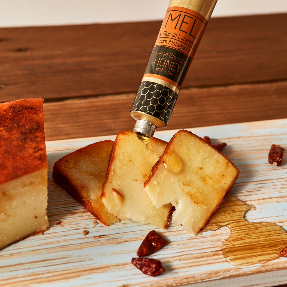 
                  
                    Experience Box No. 10 – Honey + Chocolate + Crackers | Christmas Edition
                  
                