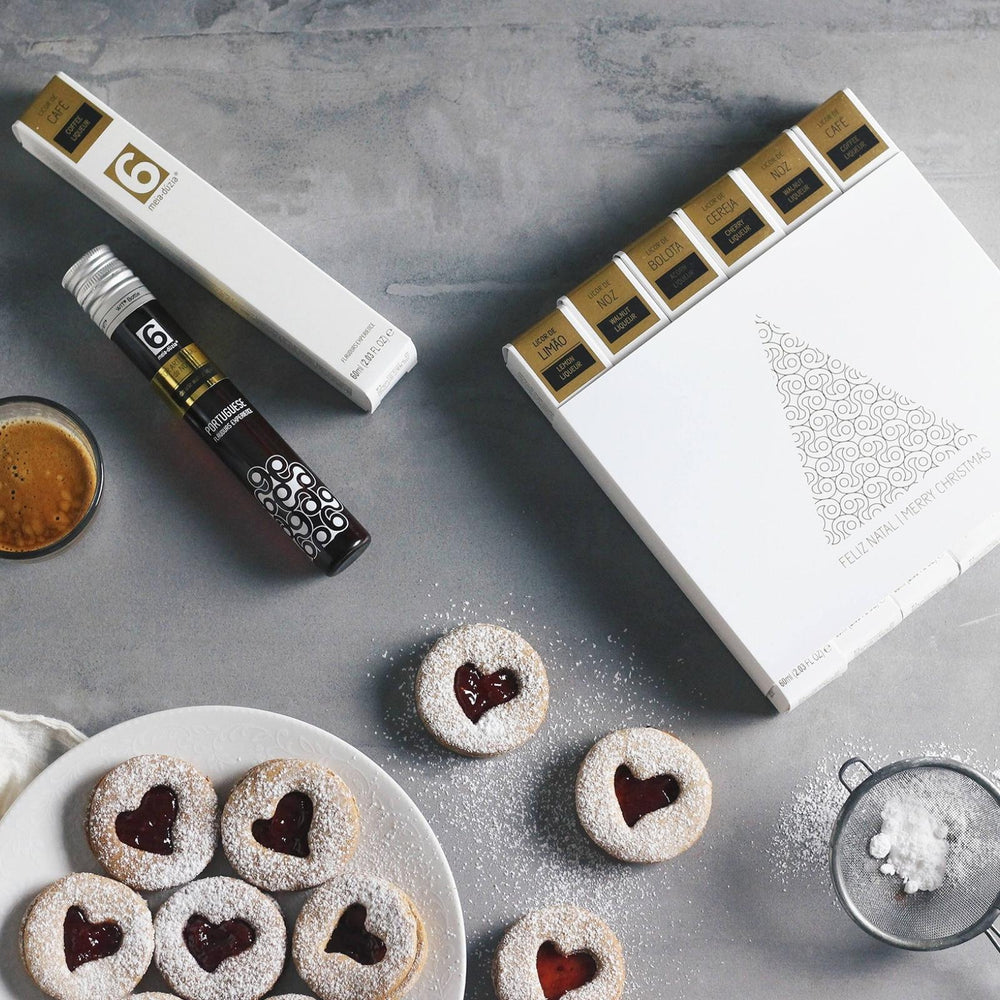 Especial de Natal - Pack 6 licores artesanais portugueses, com os sabores: licor de limao, licor de noz, licor de bolota, licor de cereja, licor de café