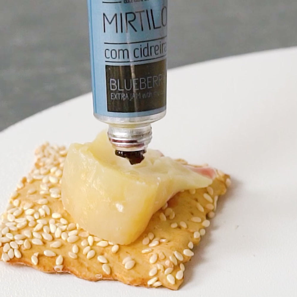 
                  
                    Load and play video in Gallery viewer, Travel Kit 6 Artisanal Jams – Portuguese Tiles – Christmas Gift
                  
                