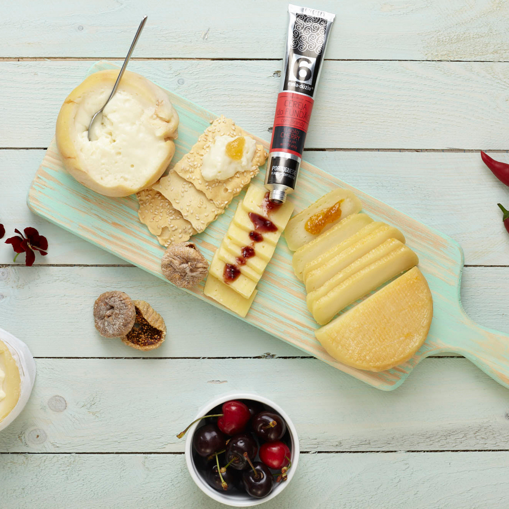 
                  
                    Gastronomic Box: Cow Cheese + PACK3 Artisanal Jams | Easter Edition - Godfather
                  
                